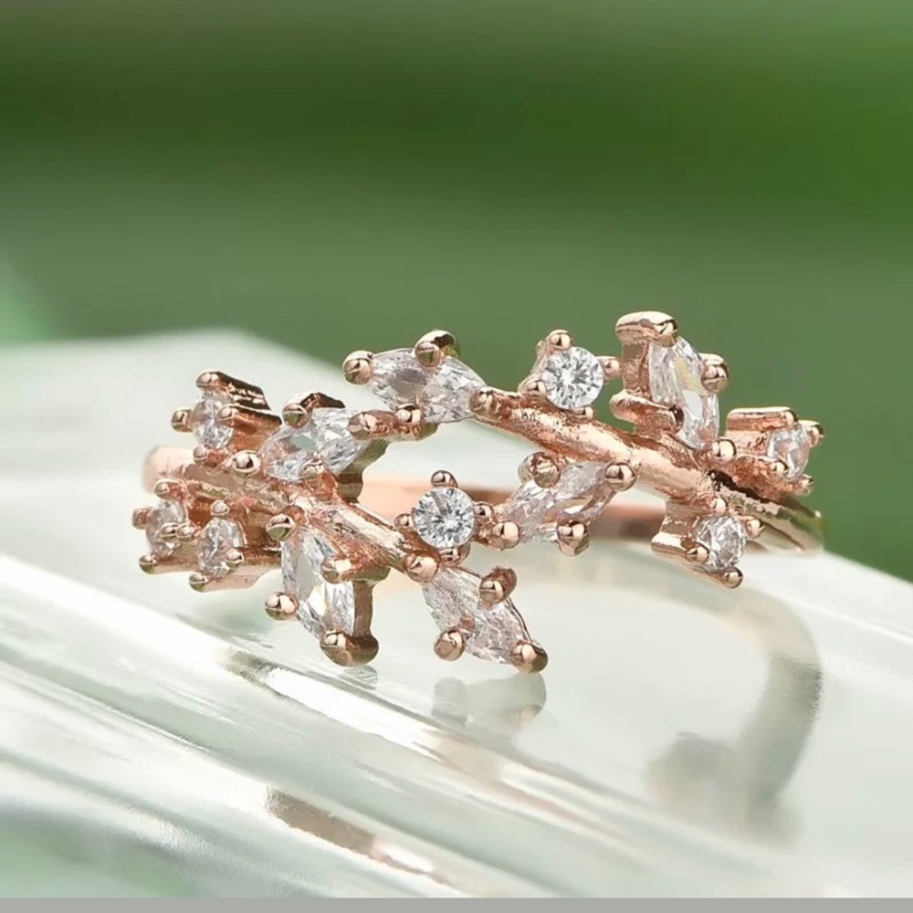 NWT Rose Gold Filled White Sapphire Ring - Picture 2 of 4